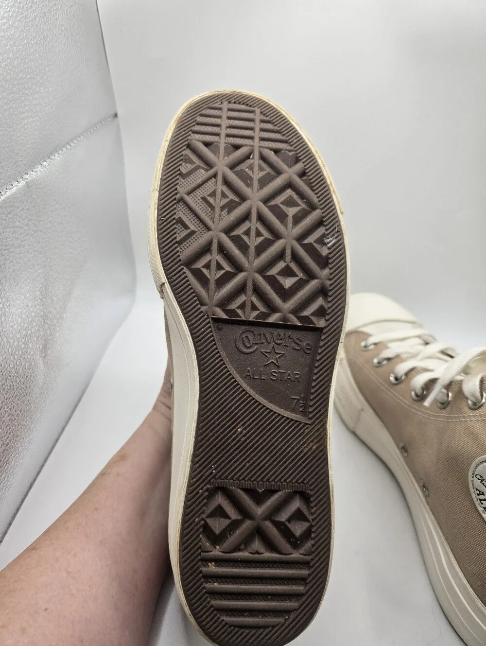 Converse Chuck 2 Tone Beige Platform High Top Canvas Skater Sneakers. Ladies 9.5 - Picture 10 of 15